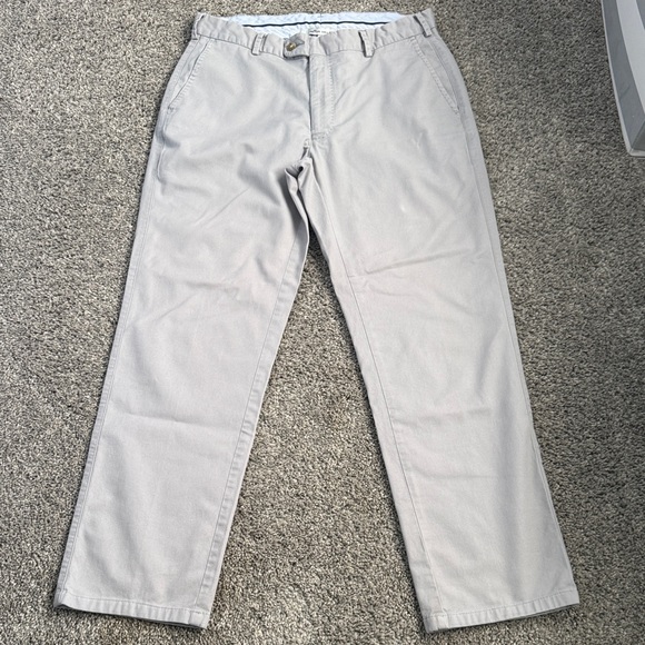 Peter Millar Other - Peter Millar flat-front very light grey khakis, size 32